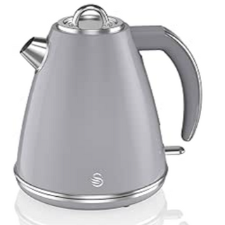 Swan 1,5 Litre Black Retro Jug Kettle  SRK15B/R/G