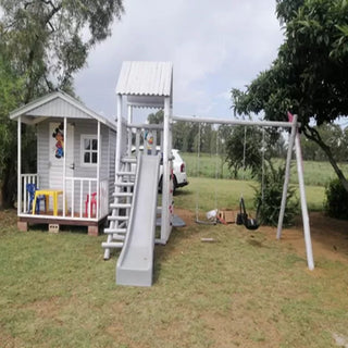 Playhouse jungle gym