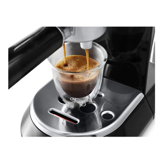 Delonghi  Dedica Style Pump Espresso Black EC685.BK